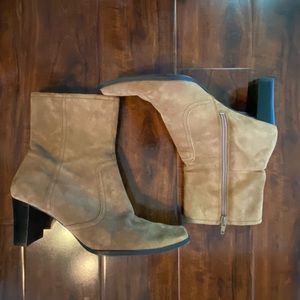 Vintage Nine West square toe heeled leather boots